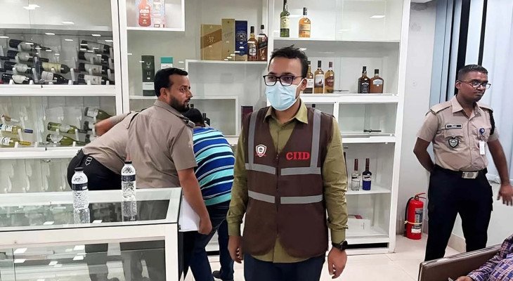 সালমান মুক্তাদিরের শ্বশুরের ৪টি মদের গুদাম সিলগালা